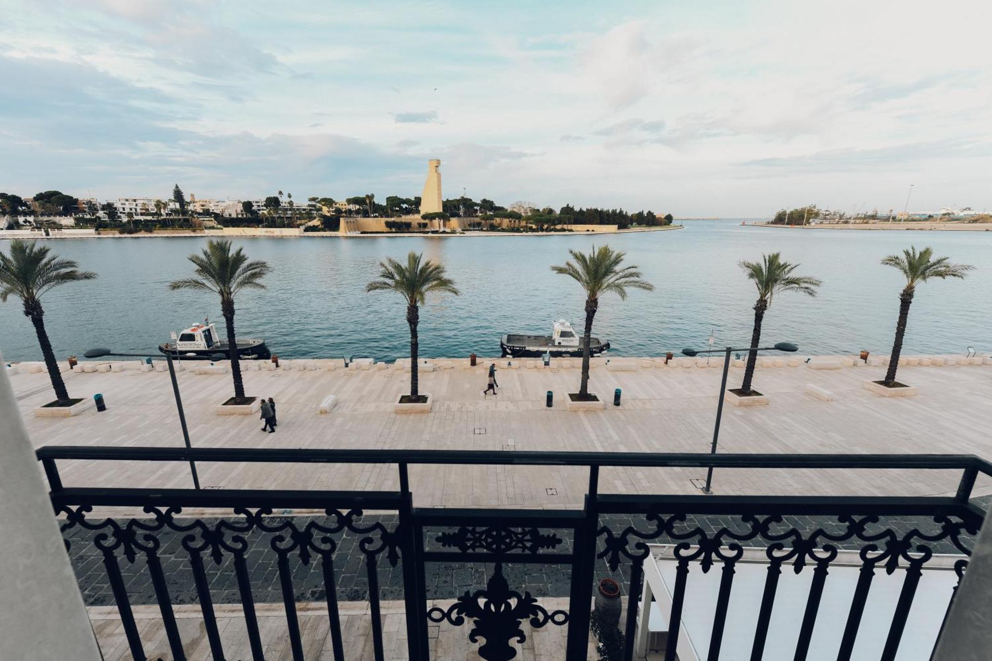 برينديسي Verso Oriente المظهر الخارجي الصورة